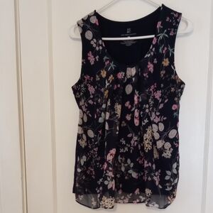 New York & Company Black Pleated Sleeveless Blouse